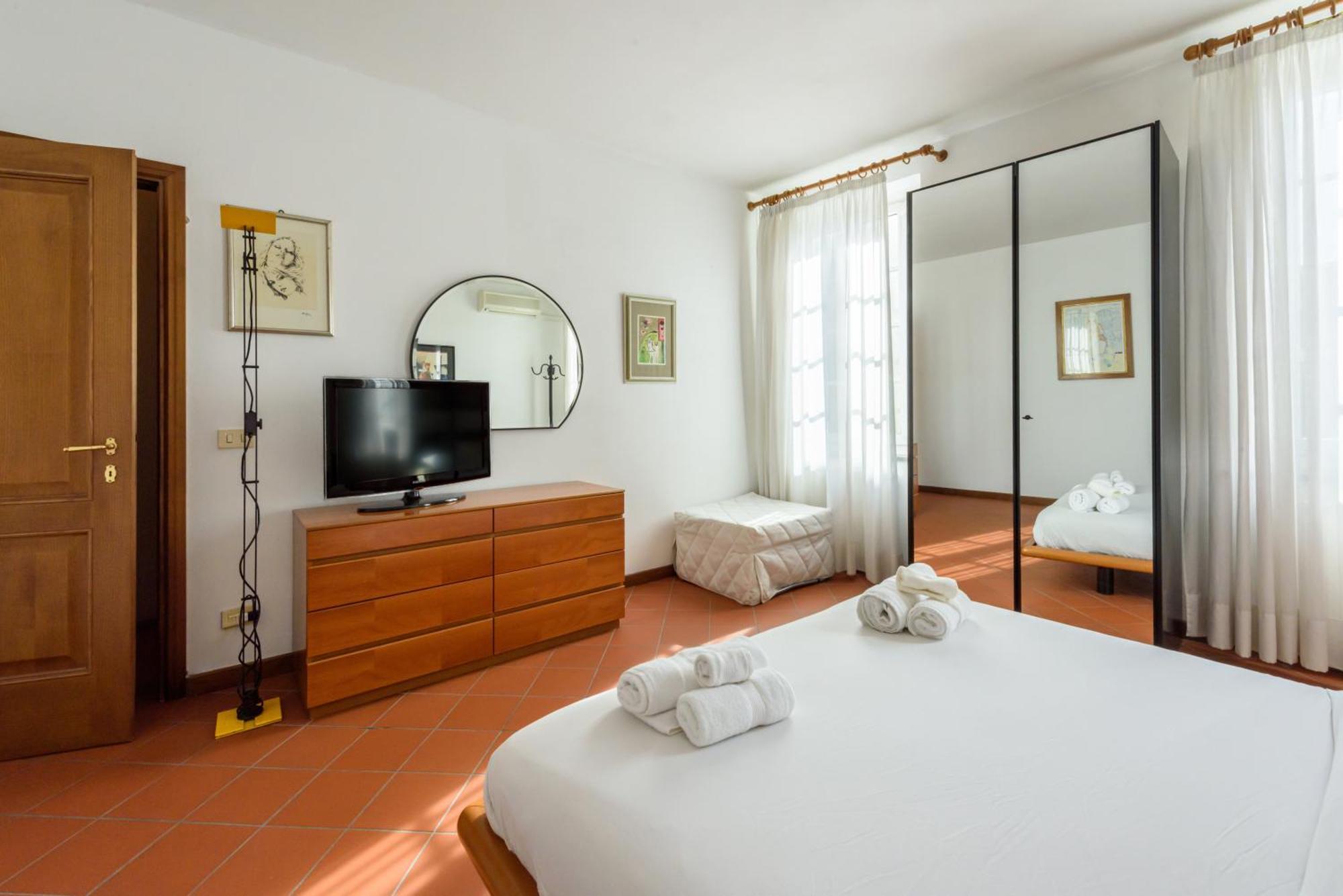 Heart Of Lucca Style Whitin The Walls Экстерьер фото
